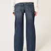 Jeans larghi a vita bassa con lavaggio scuro