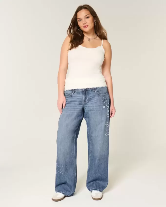 Jeans larghi a vita bassa e lavaggio scuro, modello Class of ’26, ricamati