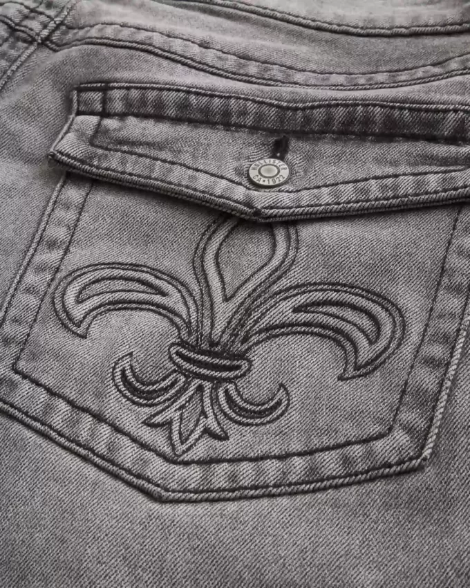 Jeans larghi bootcut ricamati neri lavati