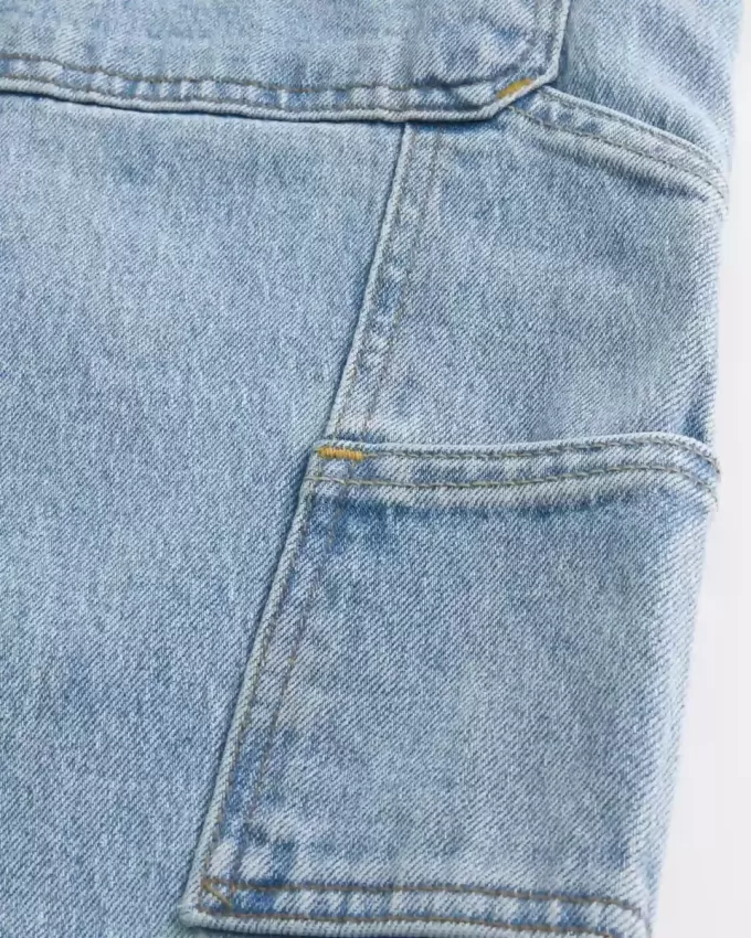 Jeans larghi da pittore con lavaggio chiaro