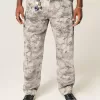 Jeans larghi da pittore stile skater mimetico