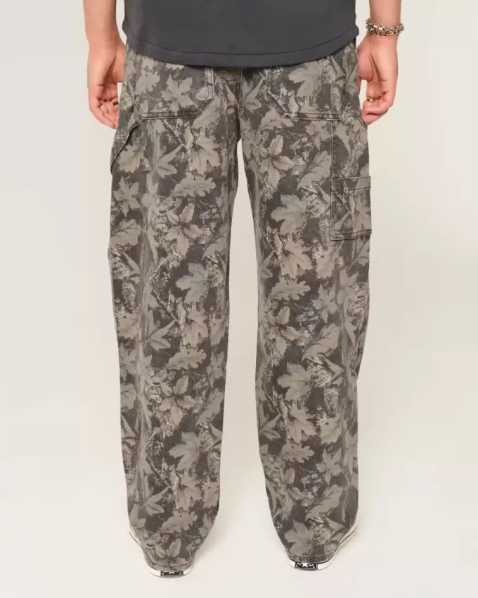 Jeans larghi da pittore stile skater mimetico