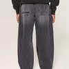 Jeans larghi da skater con logo grafico nero lavato
