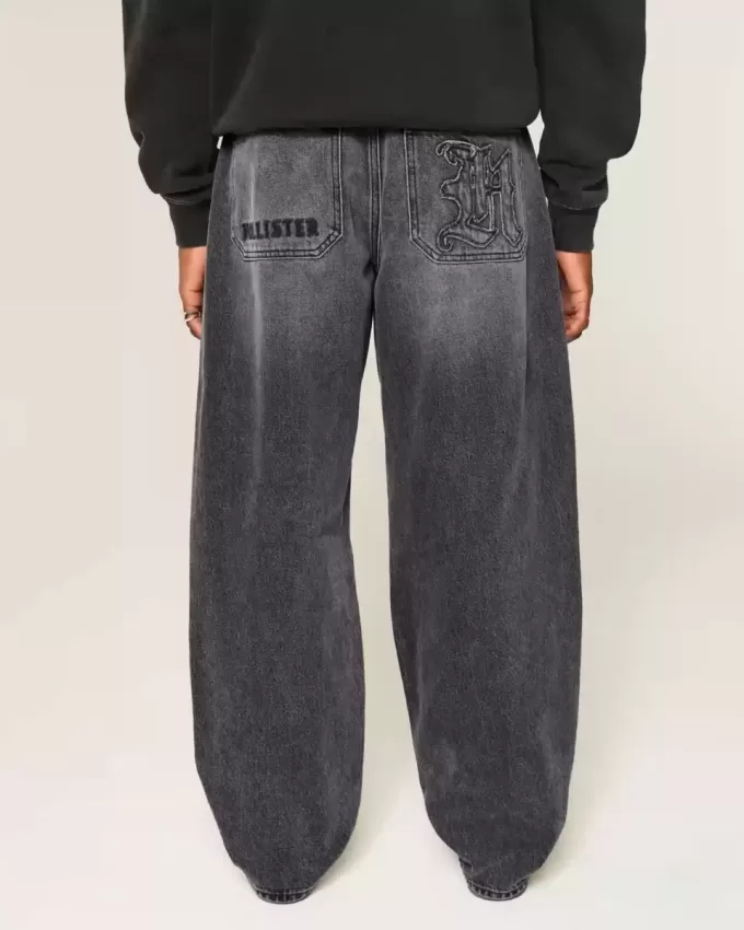 Jeans larghi da skater con logo grafico nero lavato