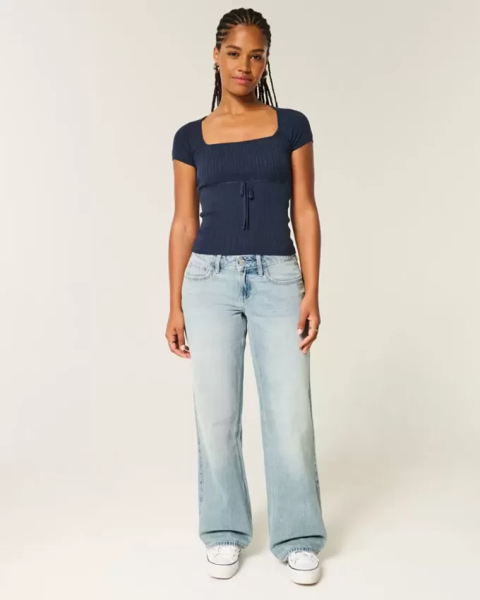 Jeans larghi e a vita bassa con lavaggio chiaro