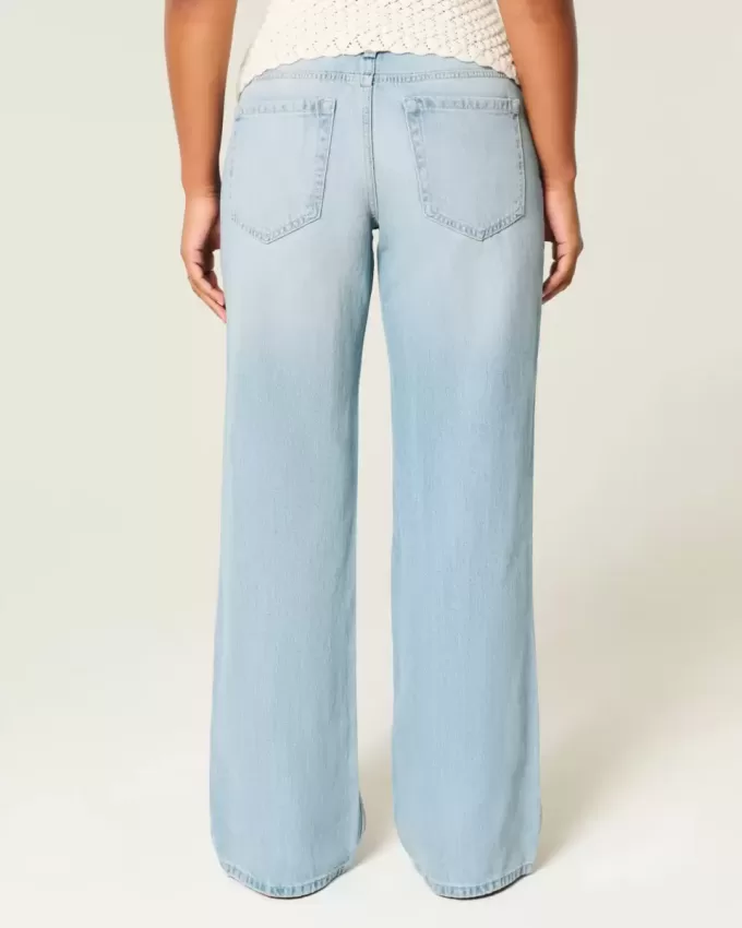 Jeans larghi e strappati a vita bassa e curvy