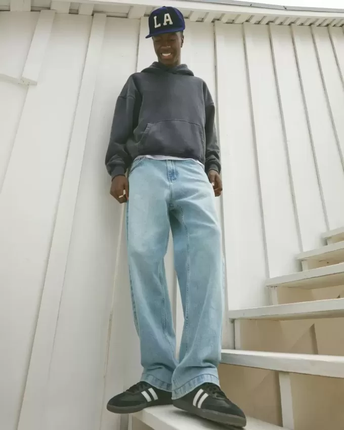 Jeans larghi lavaggio chiaro