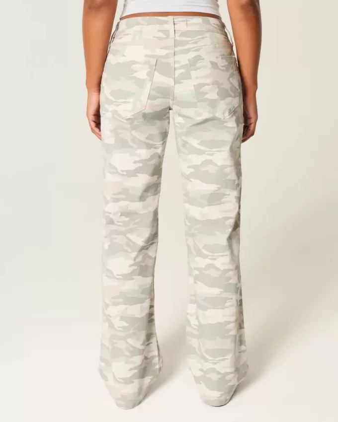Jeans larghi mimetici Y2K a vita bassa e sinuosi