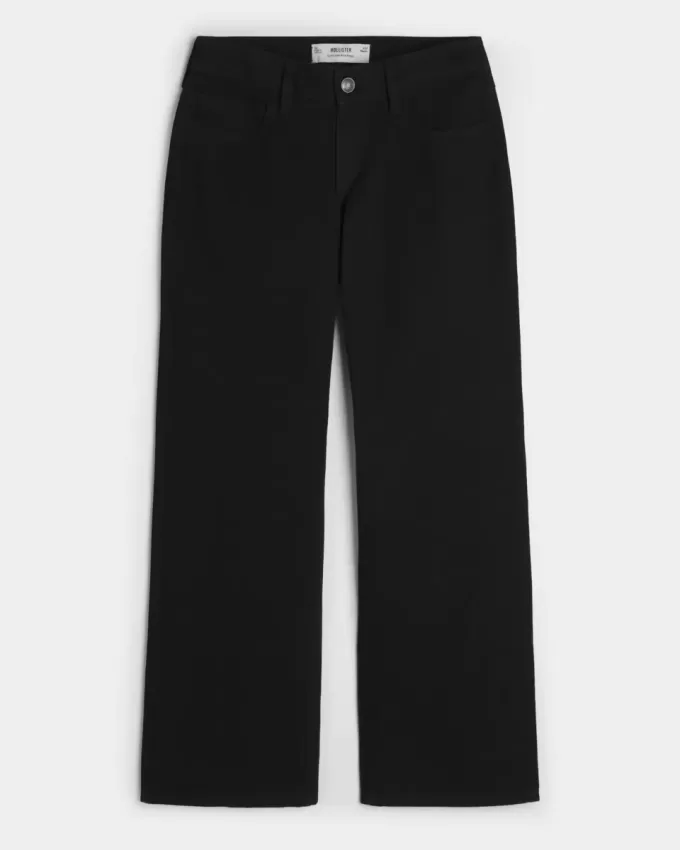 Jeans larghi neri a vita bassa e curvy Jeans larghi neri a vita bassa e curvy