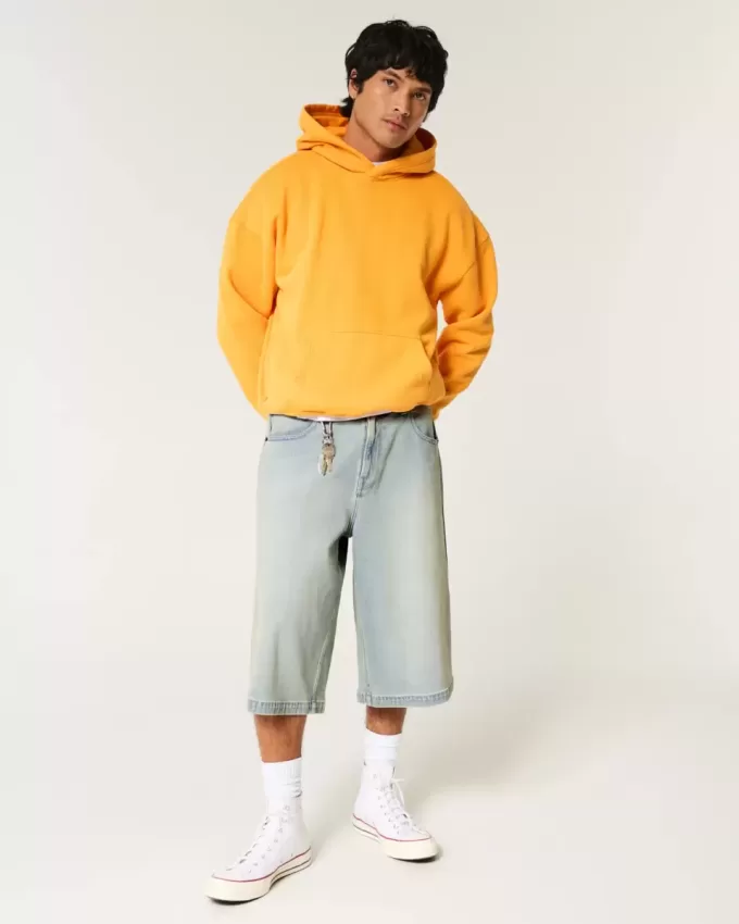 Jeans larghi skater a mezza lunghezza lavaggio chiaro