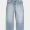 Jeans larghi skater con lavaggio chiaro ricamati