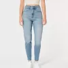 Jeans Mom Curvy a vita alta e lavaggio medio