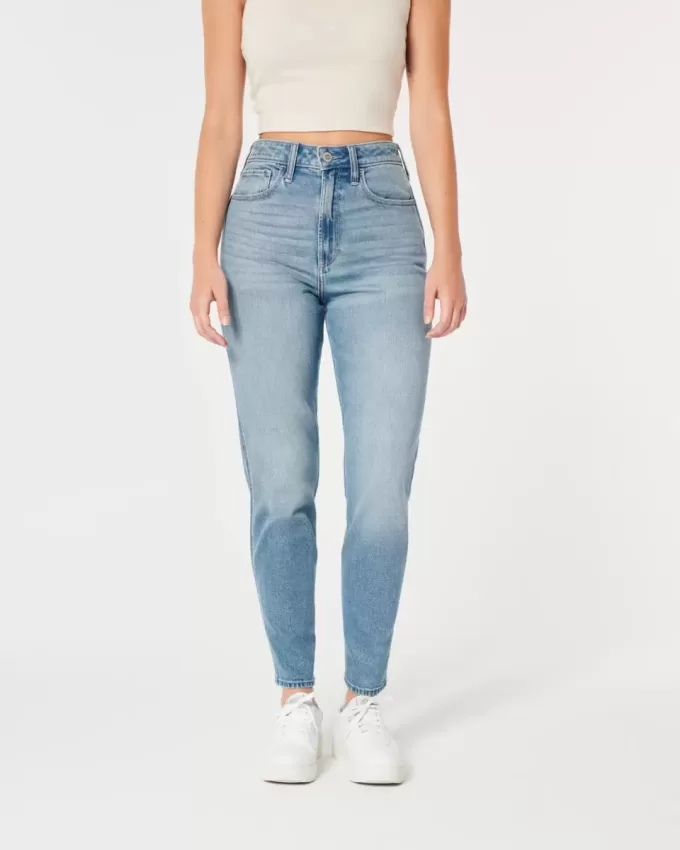 Jeans Mom Curvy a vita alta e lavaggio medio
