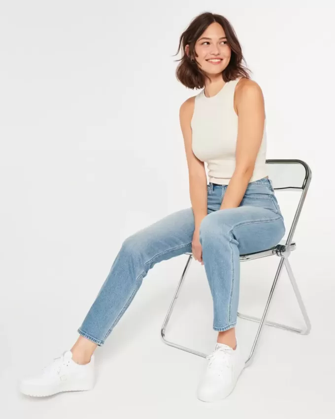 Jeans Mom Curvy a vita alta e lavaggio medio