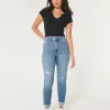 Jeans Mom Curvy a vita altissima con strappi e lavaggio medio