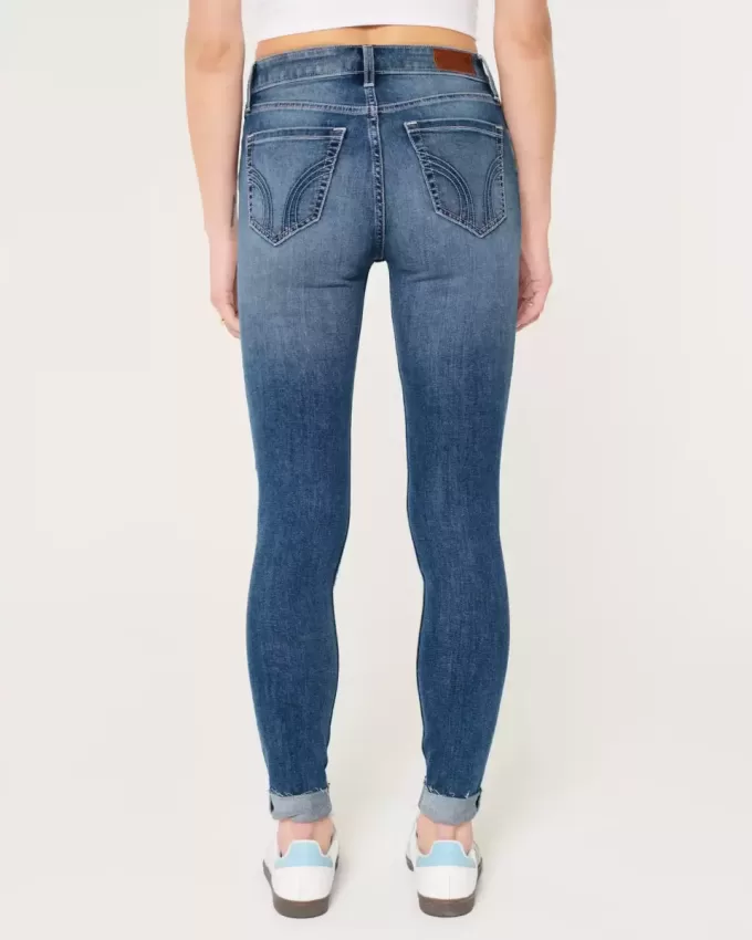 Jeans super skinny a vita alta con strappi e lavaggio medio