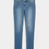 Jeans super skinny a vita bassa con lavaggio medio