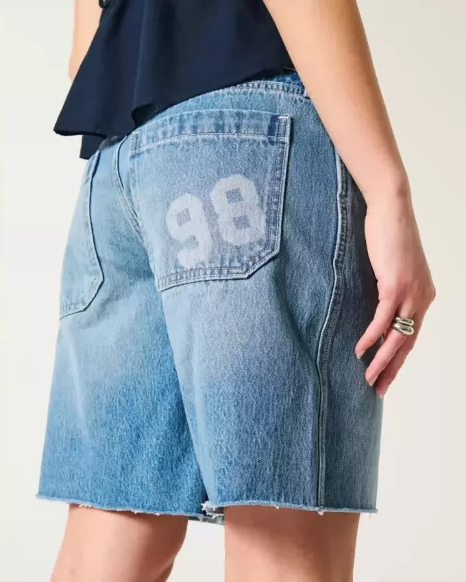 Jogger larghi con stampa grafica e numero a vita bassa e lavaggio medio