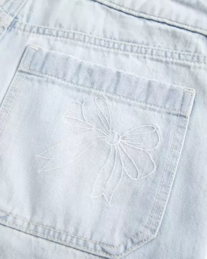 Jort baggy con fiocco grafico e vita bassa e lavaggio chiaro