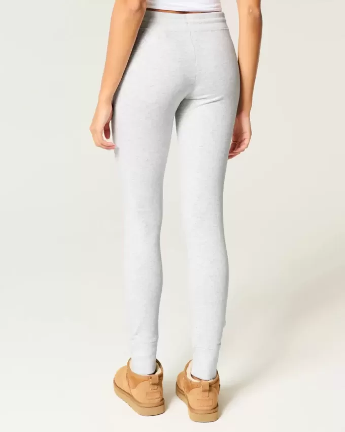 Leggings in pile con grafica a cuore