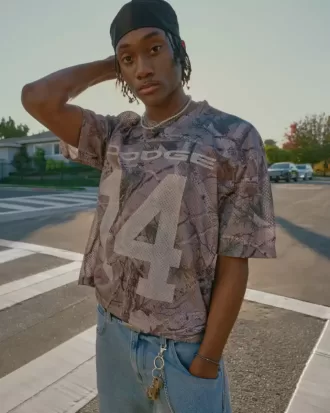 Maglia con grafica Dodge Boxy Crop Camo