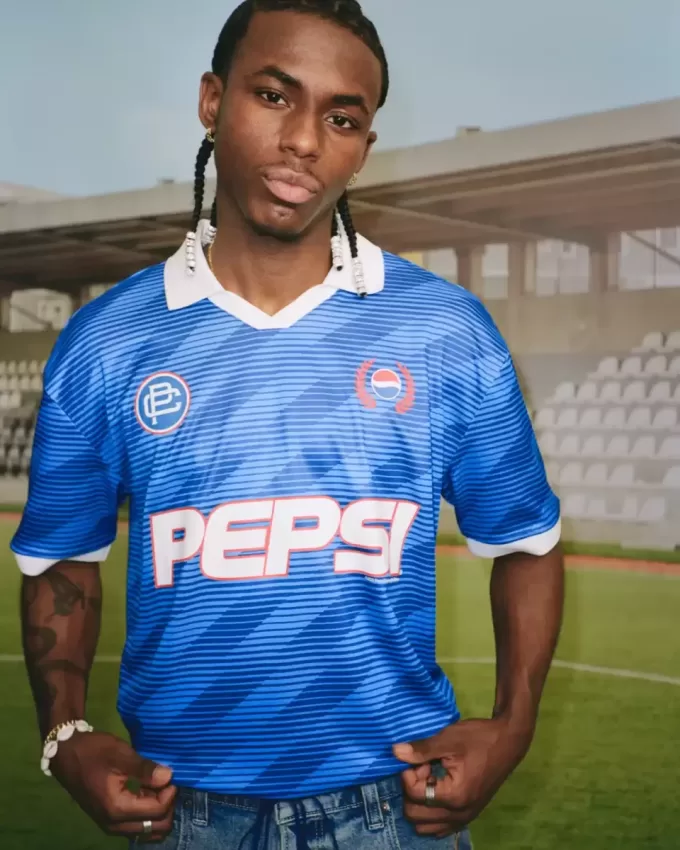 Maglia grafica squadrata della Pepsi