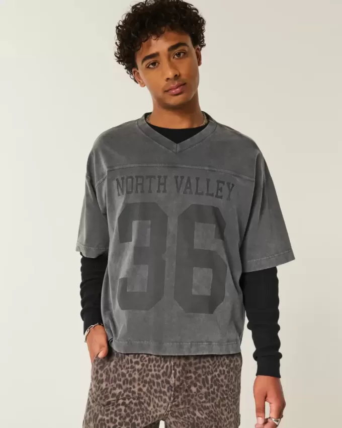 Maglietta da football con grafica Varsity, modello Baggy Crop e pesante Maglietta da football con grafica Varsity, modello Baggy Crop e pesante