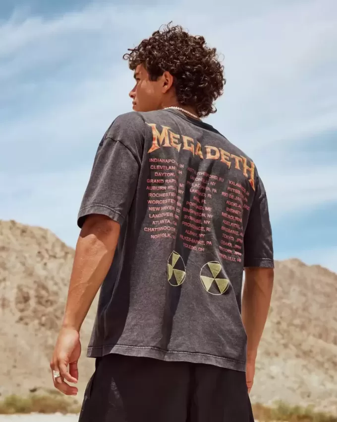 Maglietta grafica del tour dei Megadeth Boxy