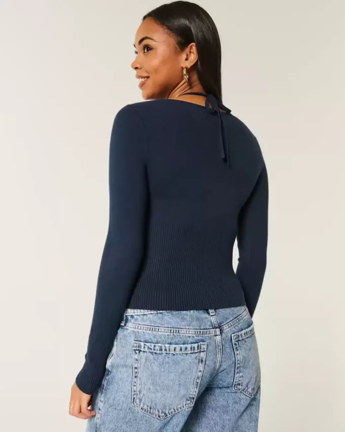 Maglione a maniche lunghe con laccetti Maglione a maniche lunghe con laccetti