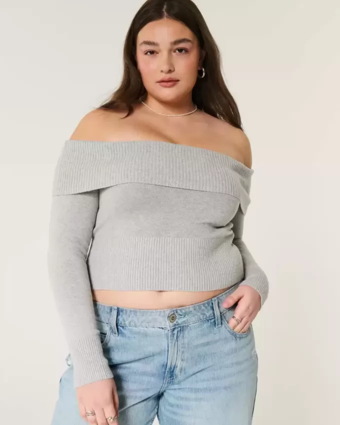 Maglione a spalle scoperte Maglione a spalle scoperte