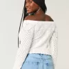 Maglione a spalle scoperte in stile uncinetto Maglione a spalle scoperte in stile uncinetto
