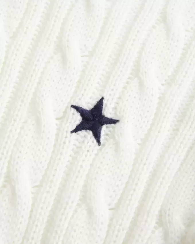 Maglione a trecce con stella Maglione a trecce con stella