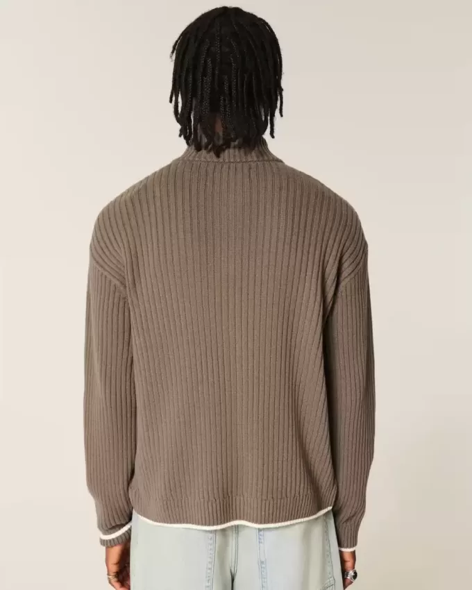 Maglione con cerniera e grafica numerica rilassata