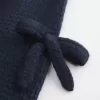 Maglione con fiocco applicato a spalle scoperte Maglione con fiocco applicato a spalle scoperte