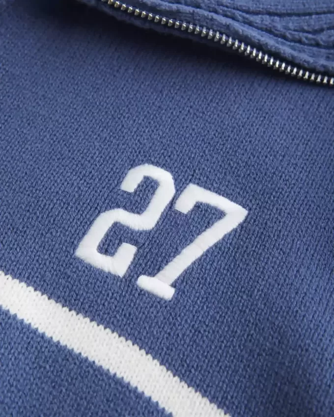 Maglione con mezza zip e grafica con numeri oversize