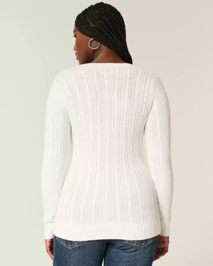 Maglione con scollo a V e lavorazione a trecce