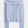Maglione con spalle scoperte e cuciture
