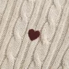 Maglione girocollo a trecce con cuore