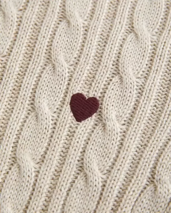 Maglione girocollo a trecce con cuore