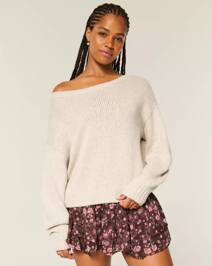 Maglione largo con spalle scoperte