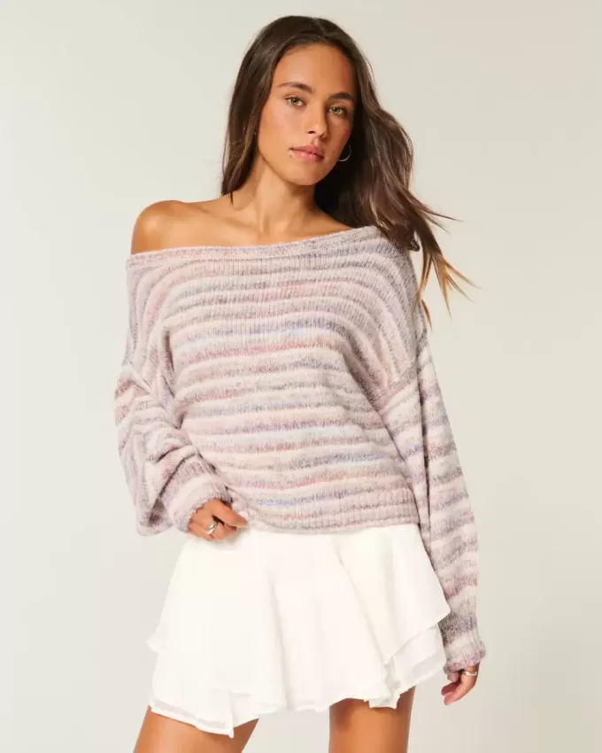 Maglione largo con spalle scoperte Maglione largo con spalle scoperte