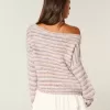 Maglione largo con spalle scoperte Maglione largo con spalle scoperte