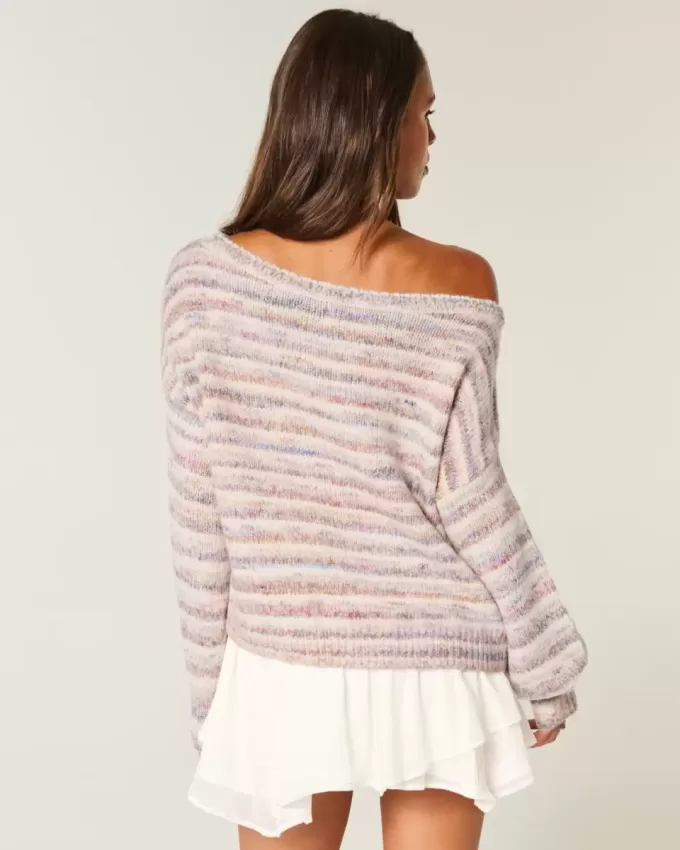 Maglione largo con spalle scoperte Maglione largo con spalle scoperte
