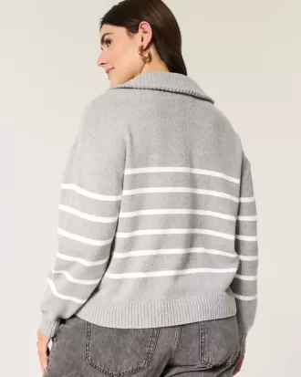 Maglione oversize con mezza zip e grafica
