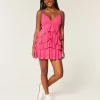 Mini abito babydoll con scollo a V e volant a balze Mini abito babydoll con scollo a V e volant a balze