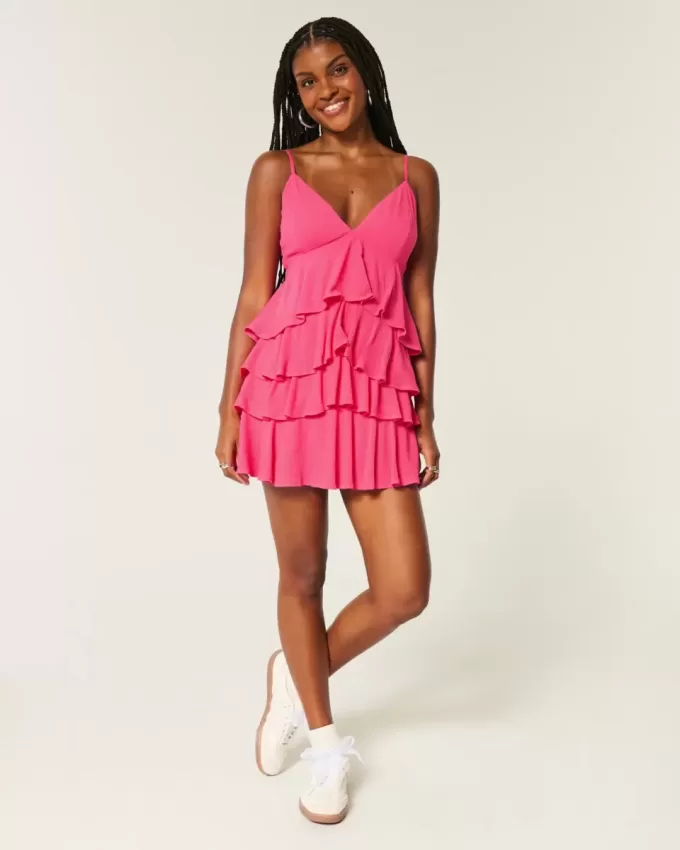 Mini abito babydoll con scollo a V e volant a balze Mini abito babydoll con scollo a V e volant a balze