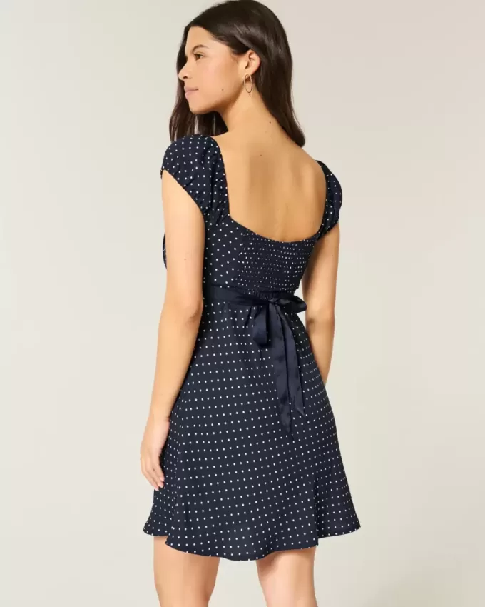 Mini abito con fascia in crepe satin