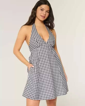 Mini abito con schiena scoperta e collo all’americana