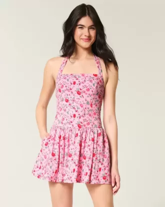 Mini abito con scollo all’americana e vita bassa
