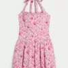 Mini abito con scollo all’americana e vita bassa